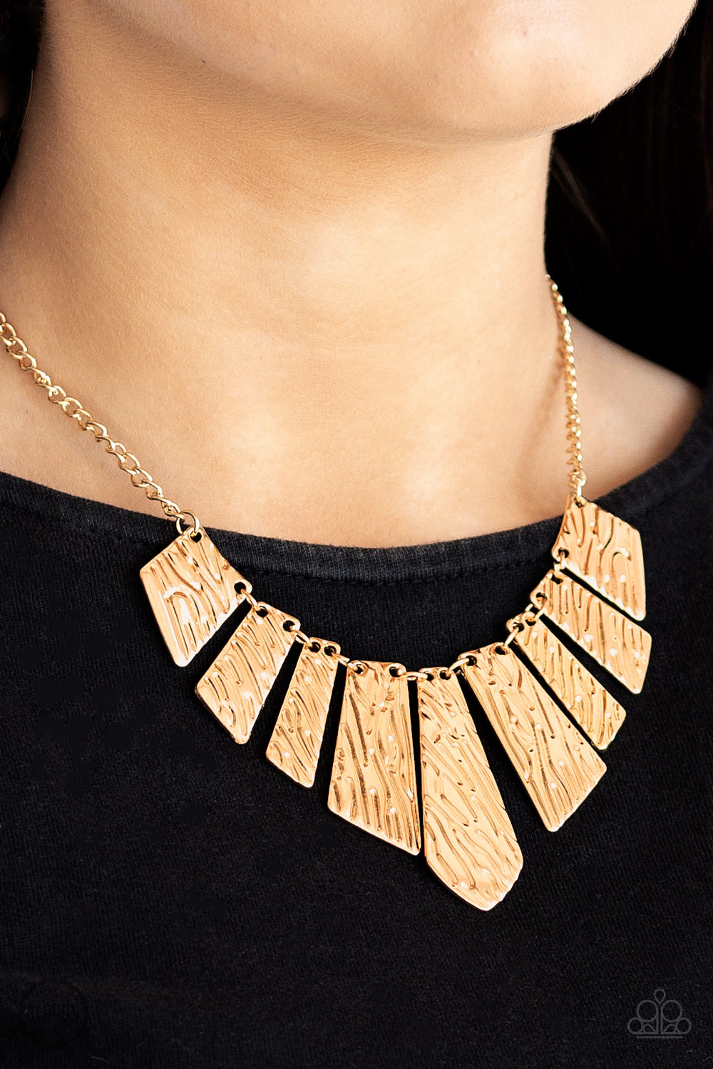 Texture Tigress - Gold Paparazzi Necklace